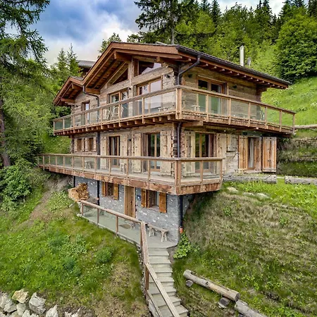 The Big Bear * La Tzoumaz